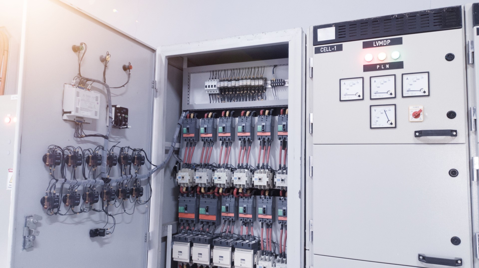 The Electrical Panel of power control main distribution in the induatrial power plant.